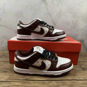 Nike SB Dunk Low Supreme Stars Barkroot Brown (2021)