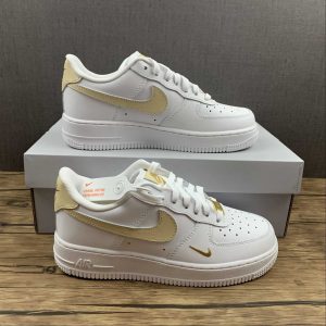 Nike Air Force 1'07 White Gold
