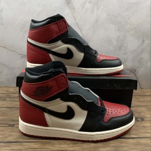 Nike Air Jordan 1 Retro High Bred Toe
