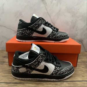 Nike SB Dunk Low Premium "Nikebook"