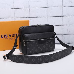 Bolso bandolera negro Louis Vuitton