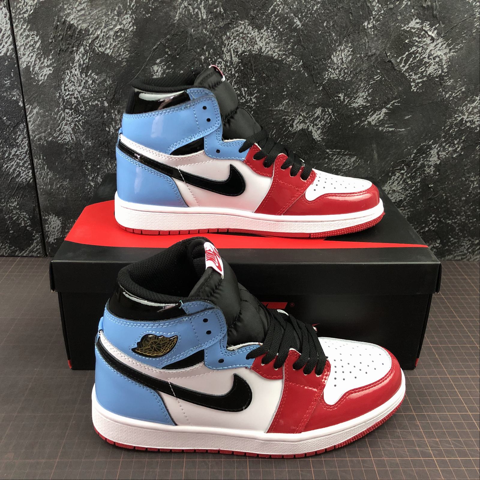 Nike Air Jordan 1 Retro High "Fearless"