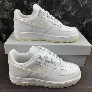 Nike Air Force 1'07 "Essential White"
