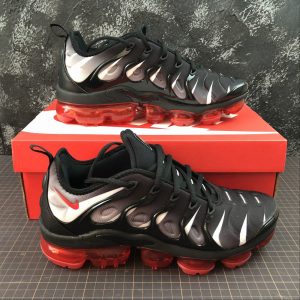 NIKE AIR VAPORMAX PLUS SHARK