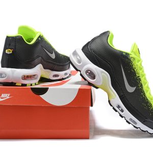 Nike Air Max Plus TN Black Volt