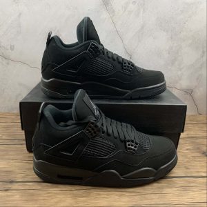 Nike Air Jordan 4 Retro Black Cat 44 (ENVÍO 72 HORAS)