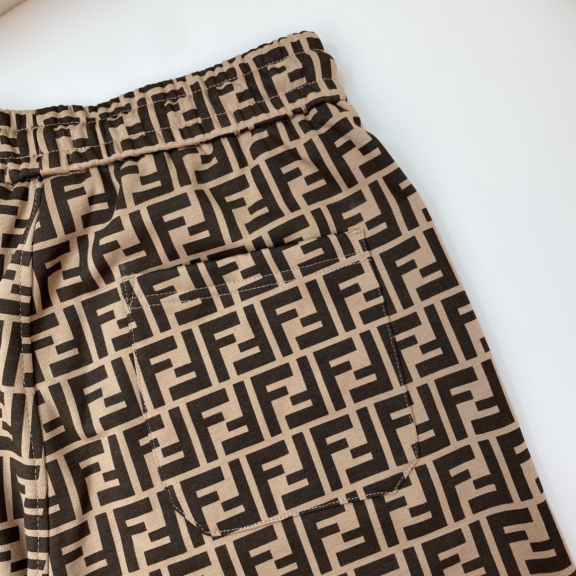 Pantalón corto Fendi G5 - Imagen 2