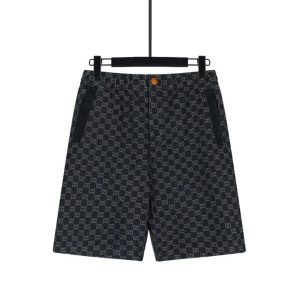 Pantalón corto negro con logo y bolsillos traseros Gucci