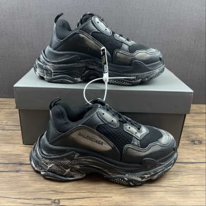 Balenciaga Triple S