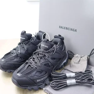 Balenciaga Track negras LED G5