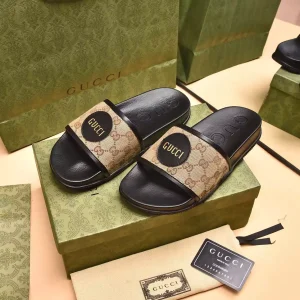 Sandalias Gucci marrón