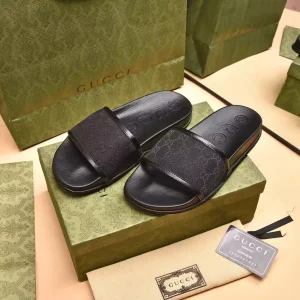 Sandalias negras Gucci GG "Classic"