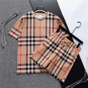 Conjunto corto beige Burberry "Monogram"