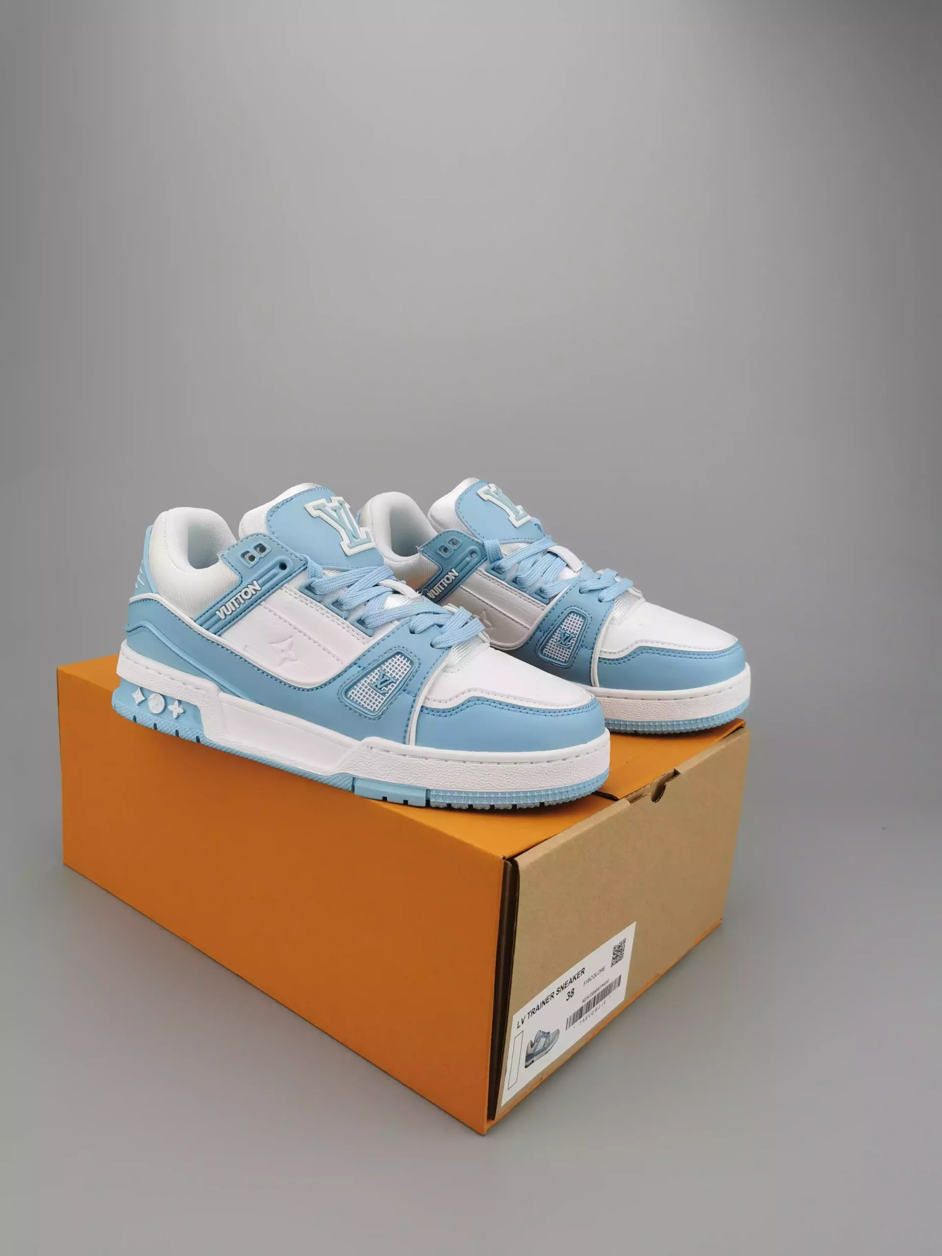 Zapatillas Louis Vuitton "White Sky Blue"