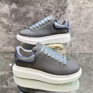 Alexander McQueen "Grey Board"