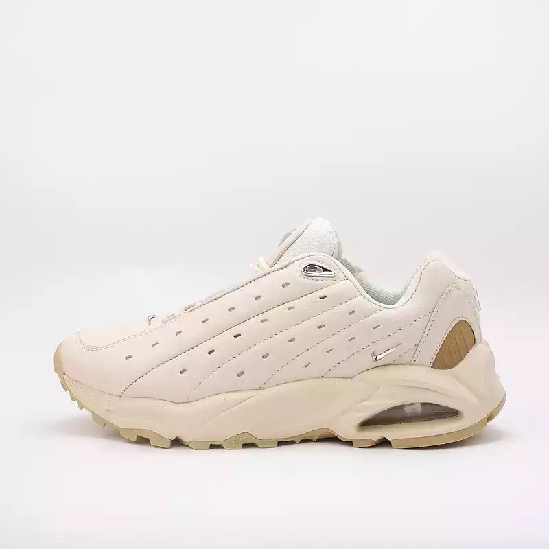Nike Nocta x Drake Hot Step Air Terra "Creamy Stride" - Imagen 2