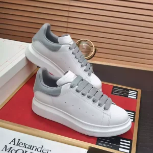 Alexander McQueen "Grey Shadow"