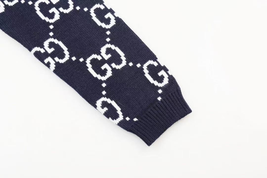 Suéter GUCCI azul oscuro - Imagen 6