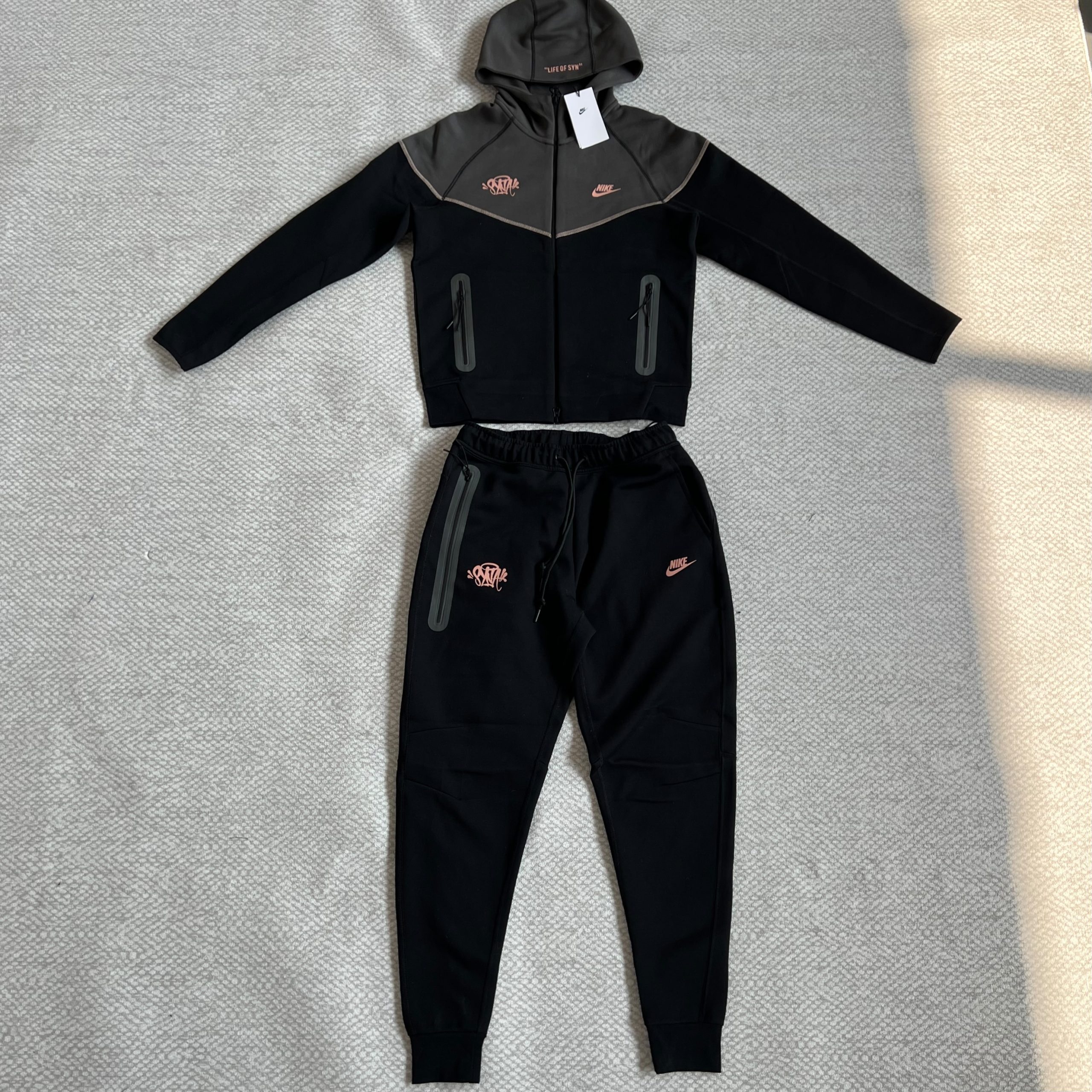 Chándal Nike Tech Fleece SYNA Central Cee G5 - Imagen 2