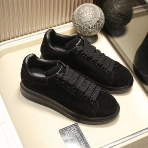 Zapatillas Alexander McQueen terciopelo