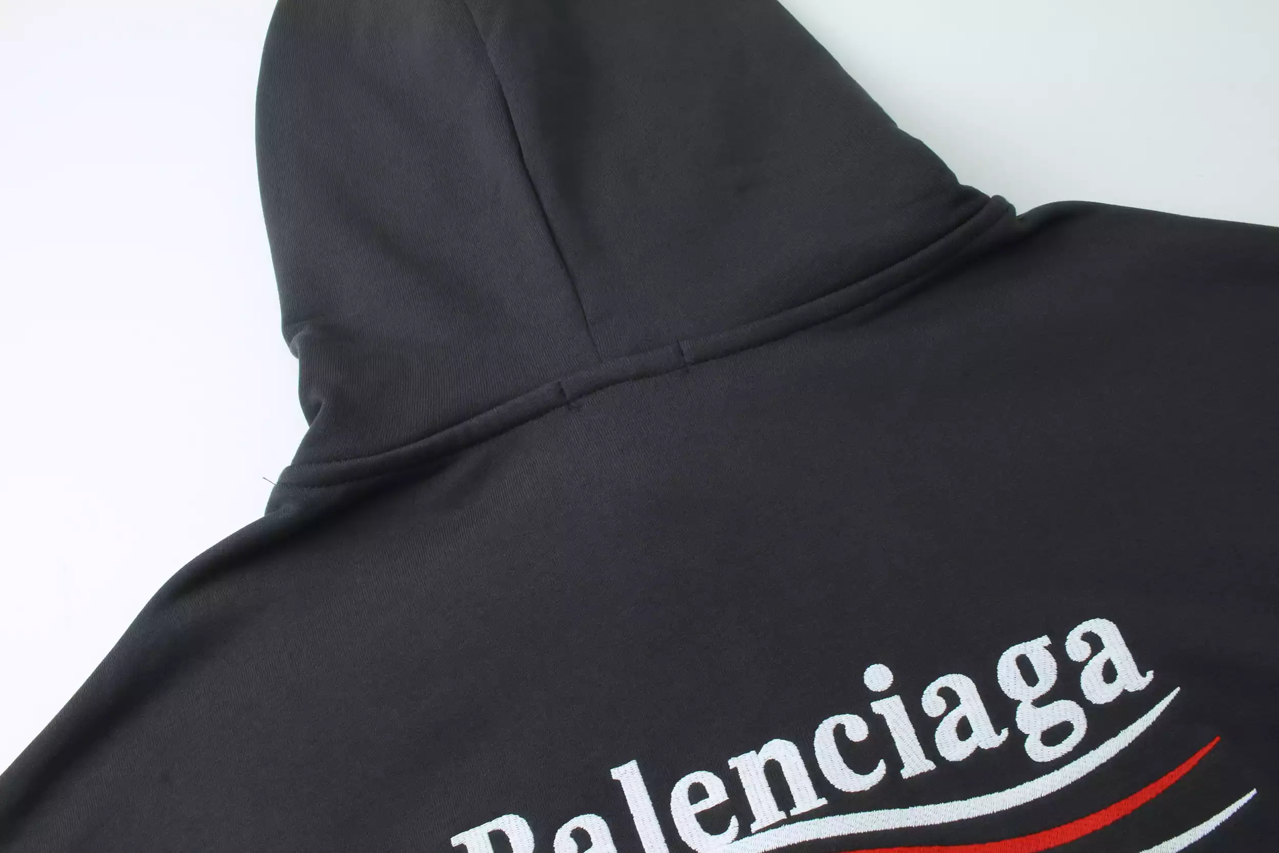 Sudadera negra con capucha Balenciaga - Imagen 5