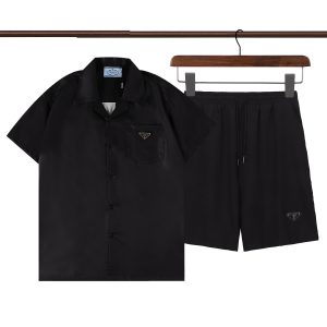 Conjunto corto Prada negro
