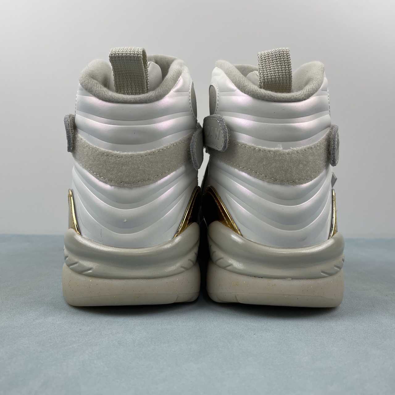 Nike Air Jordan 8 Retro Light Grey - Imagen 2