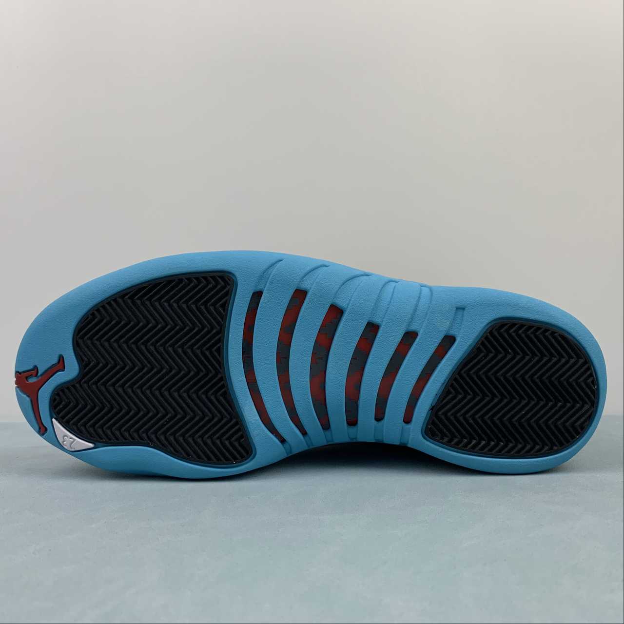 Nike Air Jordan 12 Retro 'Gamma Blue' - Imagen 5