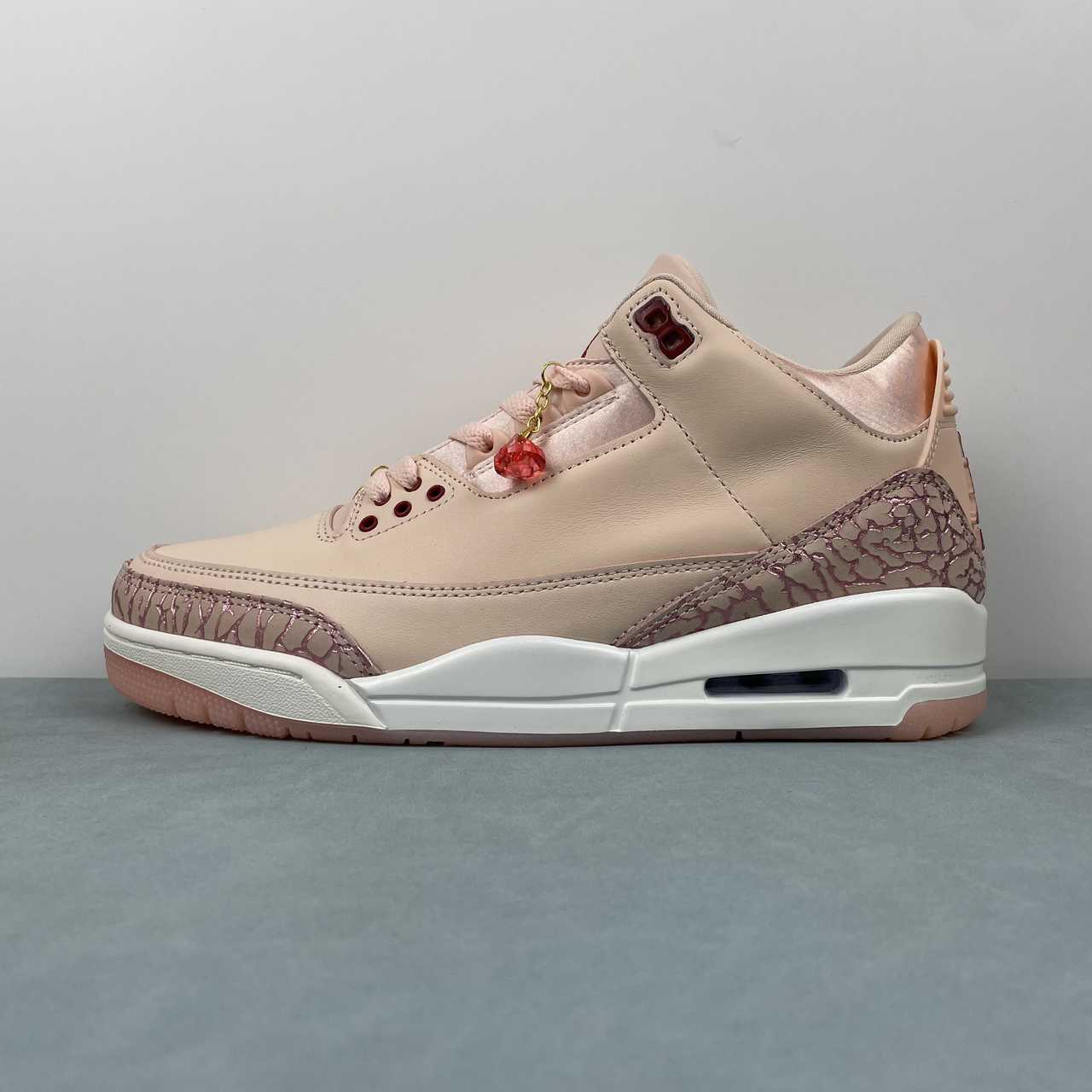 Nike Air Jordan 3 Retro Pink - Imagen 4