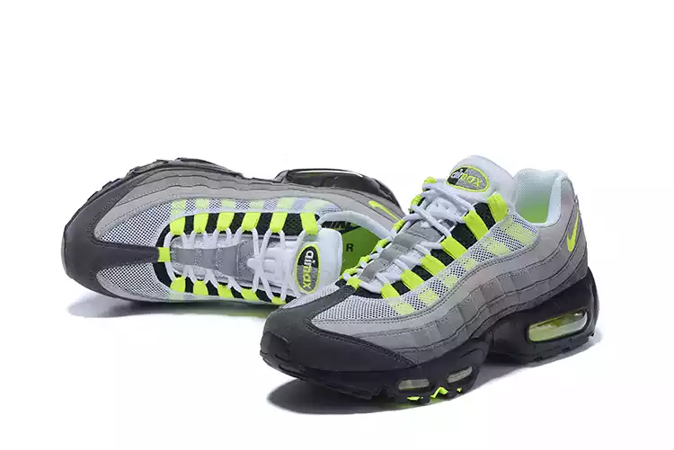 Nike Air Max 95 OG "Neón" - Imagen 3