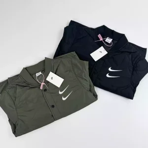 Chaqueta polar Nike Swoosh negro/marrón