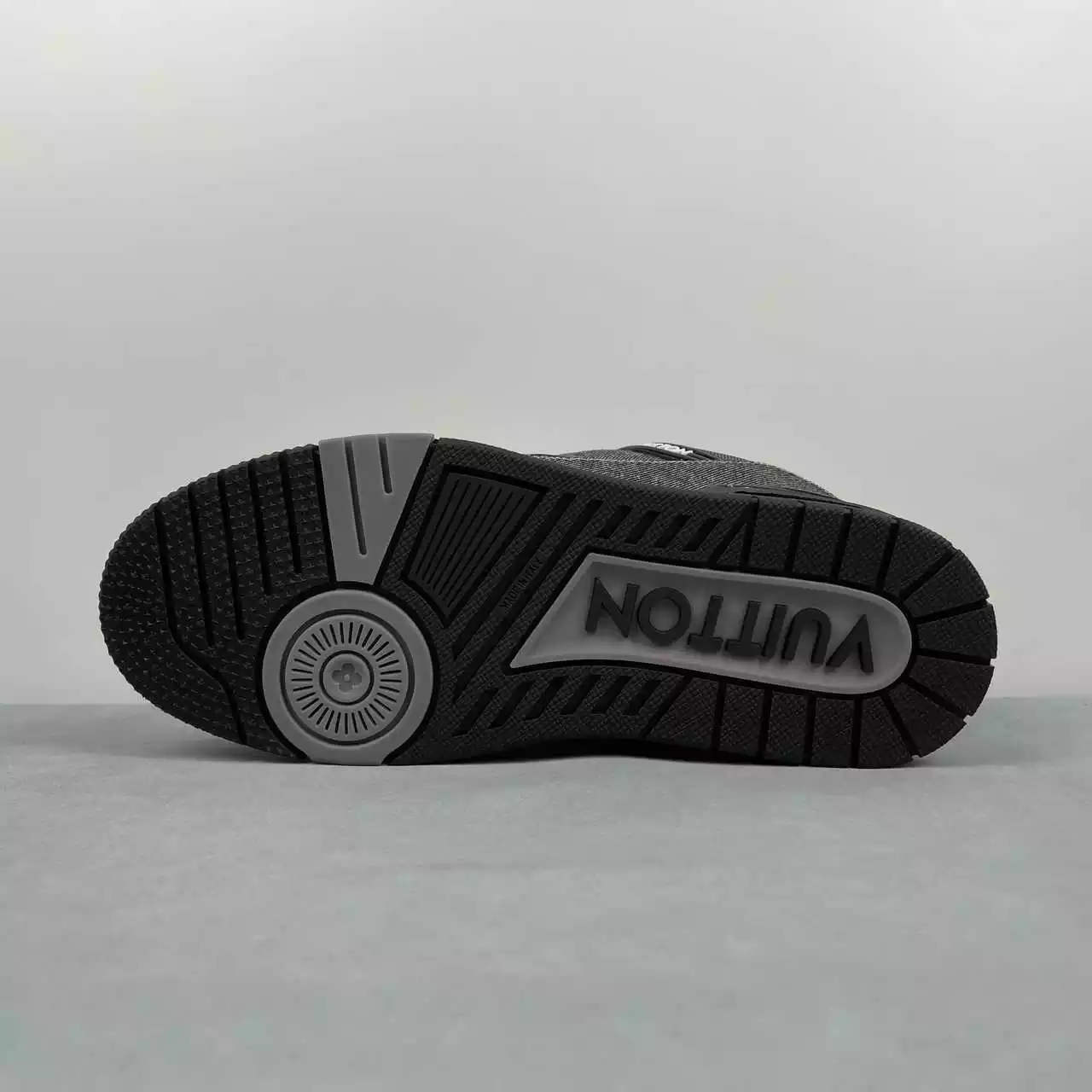 Louis Vuitton Trainers negras G5 Carbon - Imagen 8