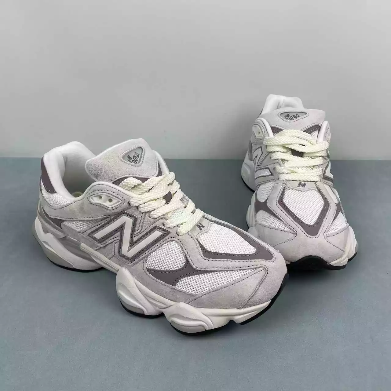 New Balance 9060 Paper Smoke - Imagen 2