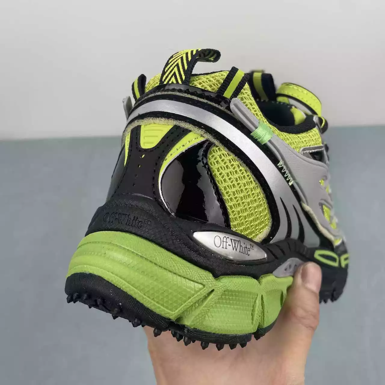 Off-White Be Right Back neon - Imagen 2