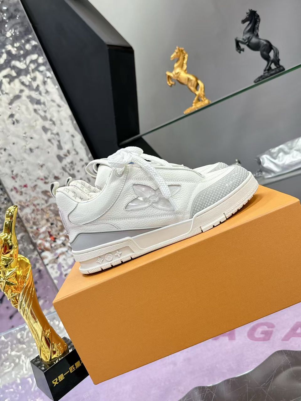 Louis Vuitton Skate gris blanco G5 - Imagen 4