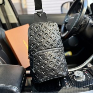 Riñonera Louis Vuitton Negra