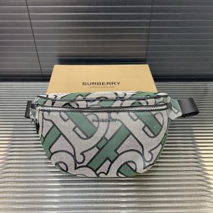 Riñonera Burberry efecto cruzado
