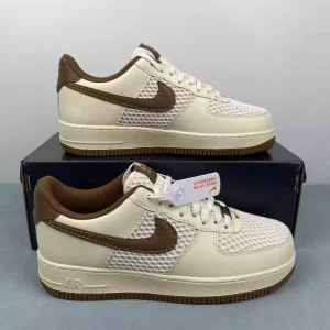 Nike Air Force 1 Low  1'07 LV8 Coconut Milk