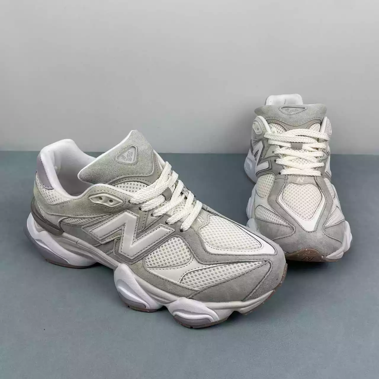 New Balance 9060 Abzorb blancas/grises - Imagen 2