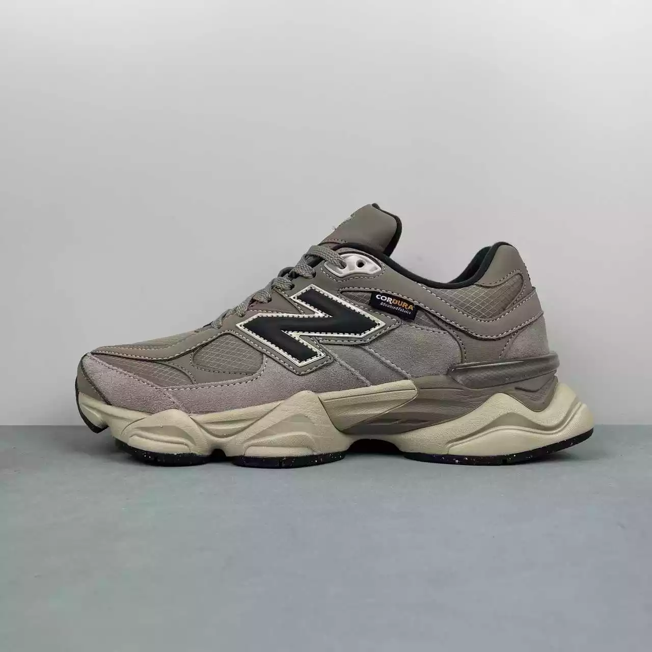 New Balance Cordura 9060 beige - Imagen 3