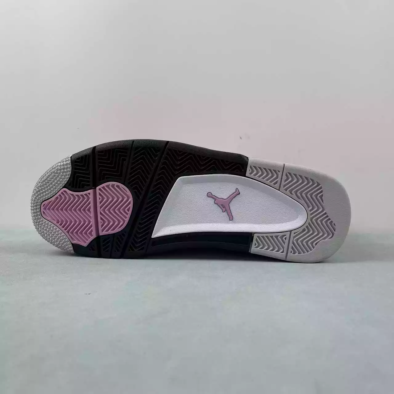 Air Jordan 4 Retro pink - Imagen 4