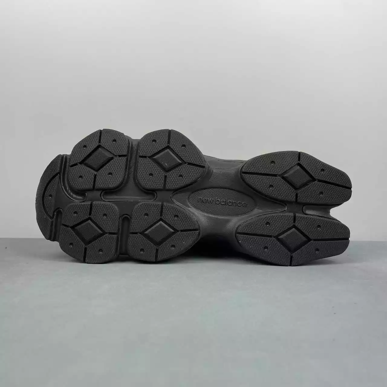 New Balance 9060 Super Abzorb full negras - Imagen 8