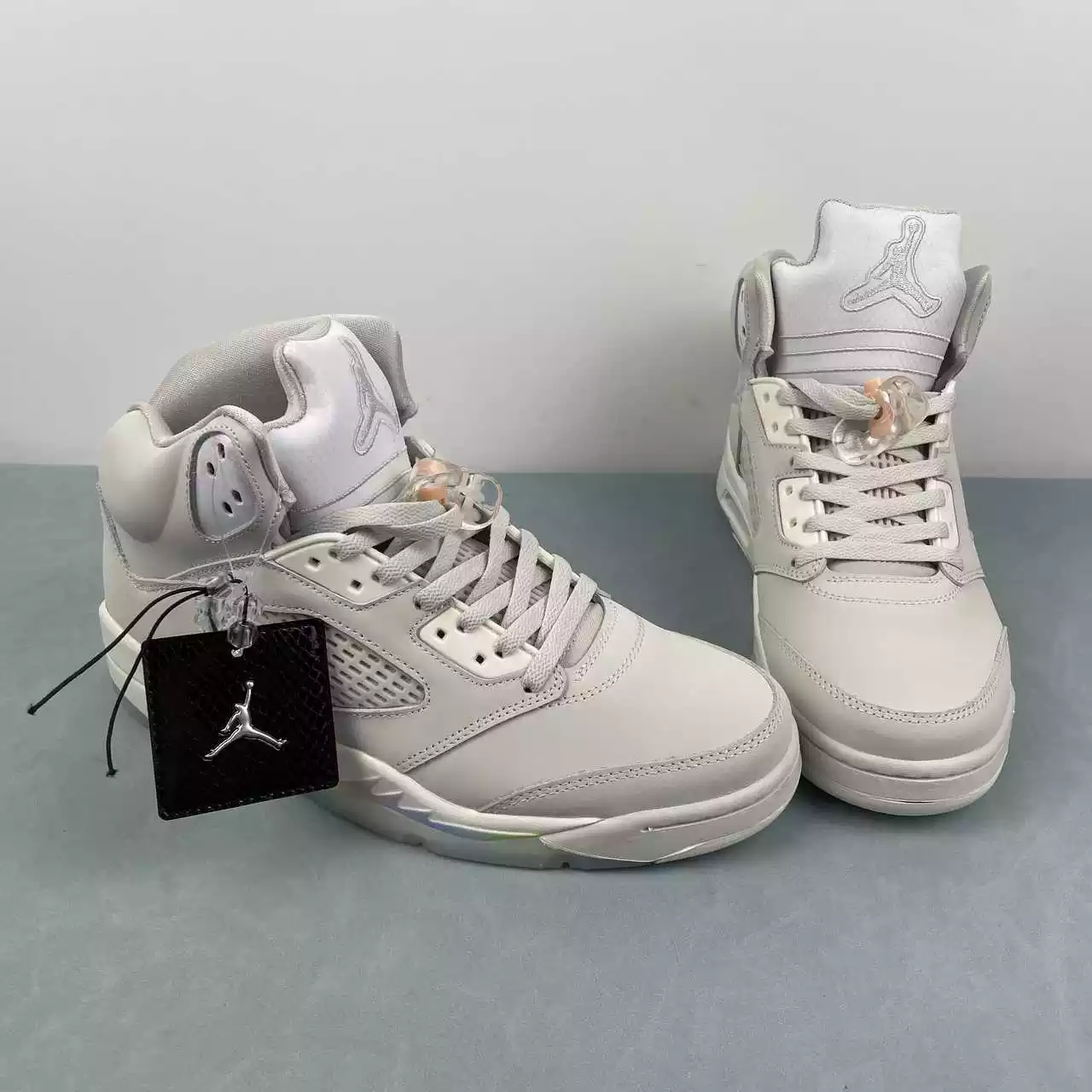 Nike Air Jordan 5 Retro grey - Imagen 2