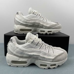 Nike Air Max 95 CDG talla 41 (ENVÍO 72 HORAS)