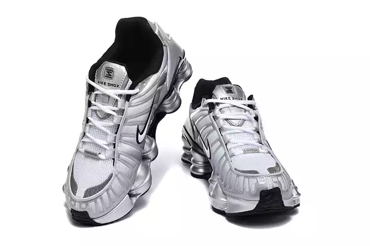 Nike Shox TL grises/plateadas - Imagen 3