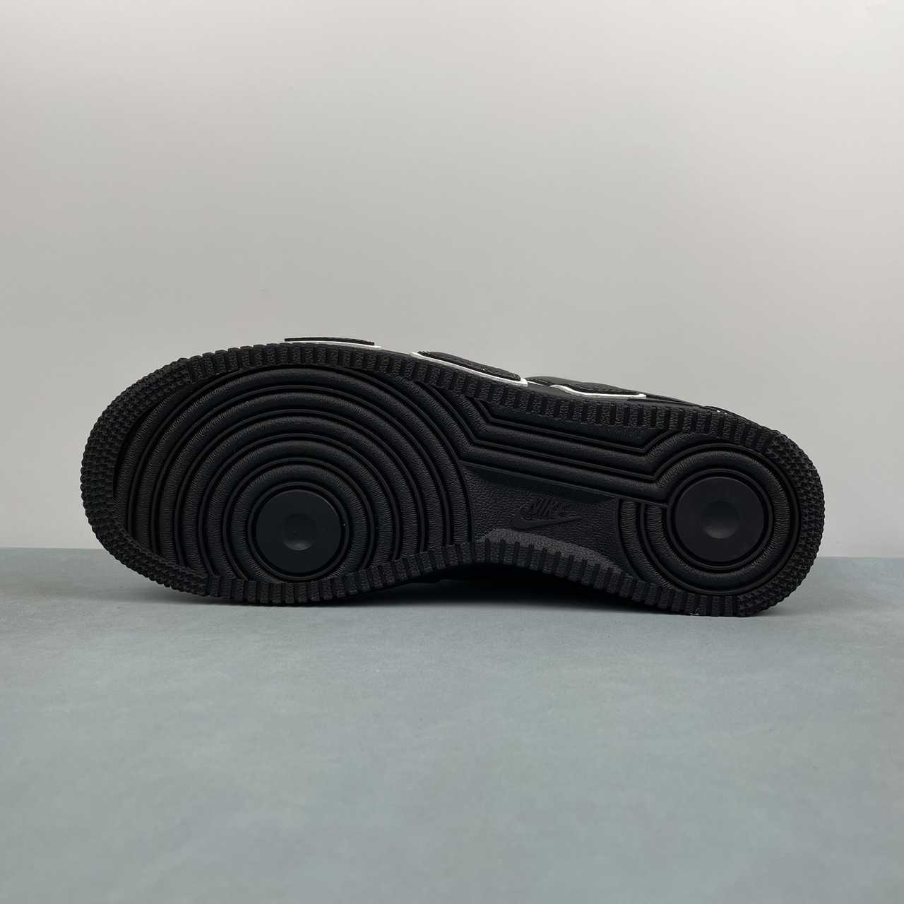 Nike Air Force 1 Low Air More Uptempo Black - Imagen 4