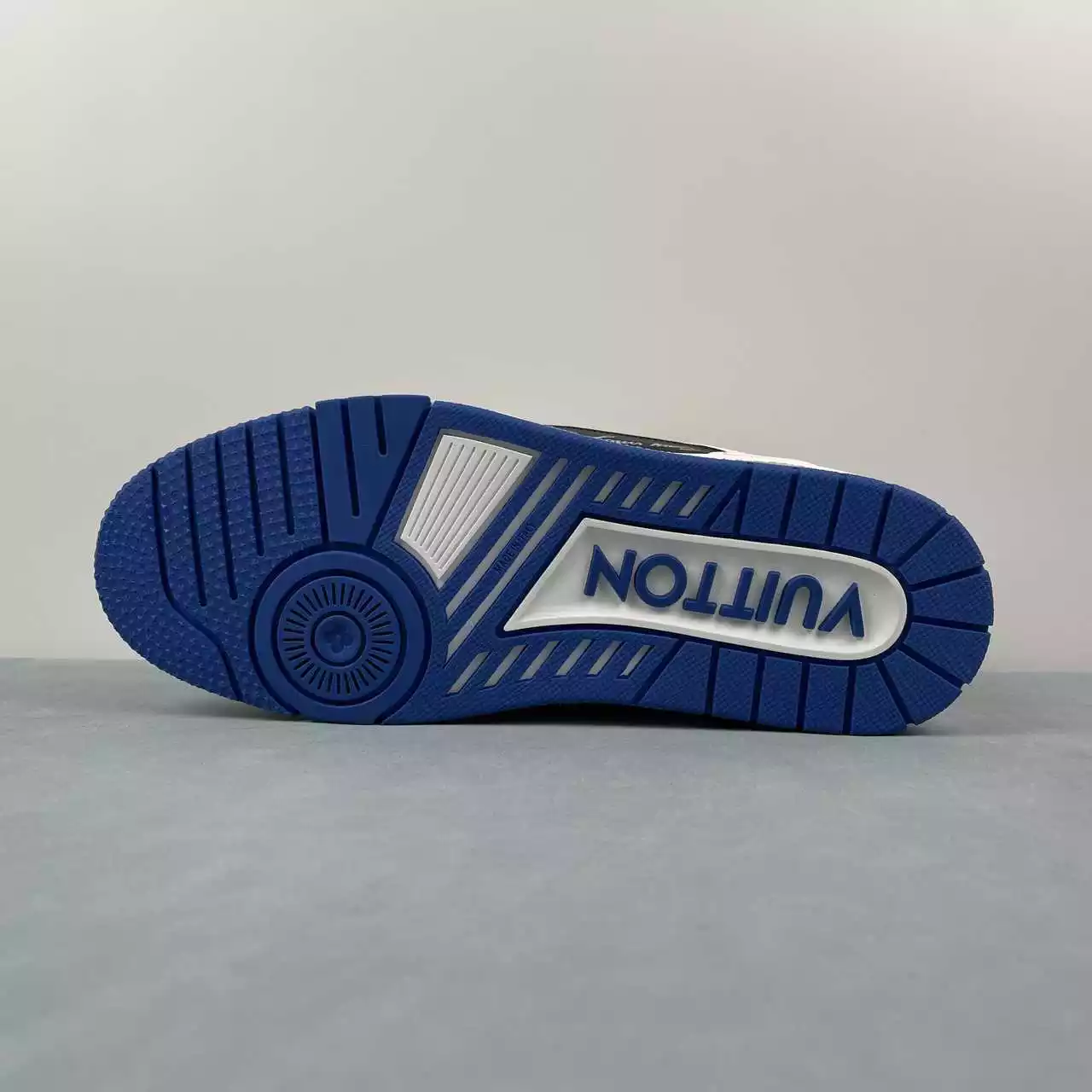 Louis Vuitton Trainers tricolor G5 - Imagen 7