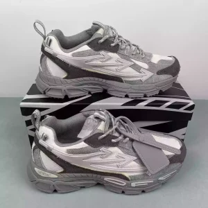 Off-White Be Right Back gris