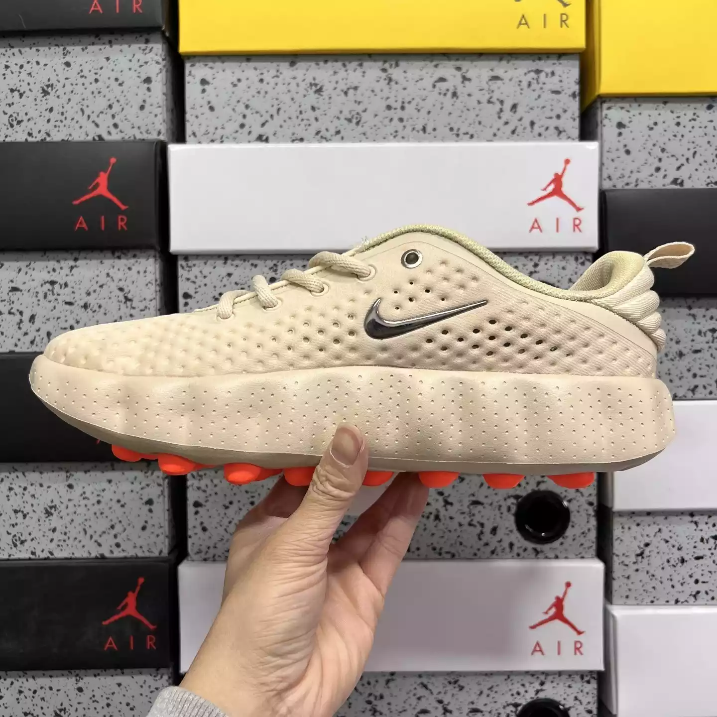 Nike Mind 002 beige - Imagen 2