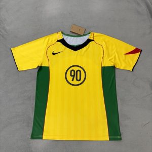 Camiseta Nike 90 amarillo verde